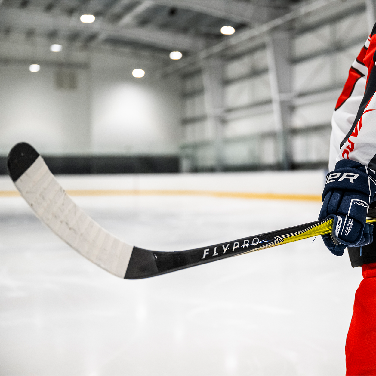 bauer-vapor-flypro-grip-stick-junior image 2