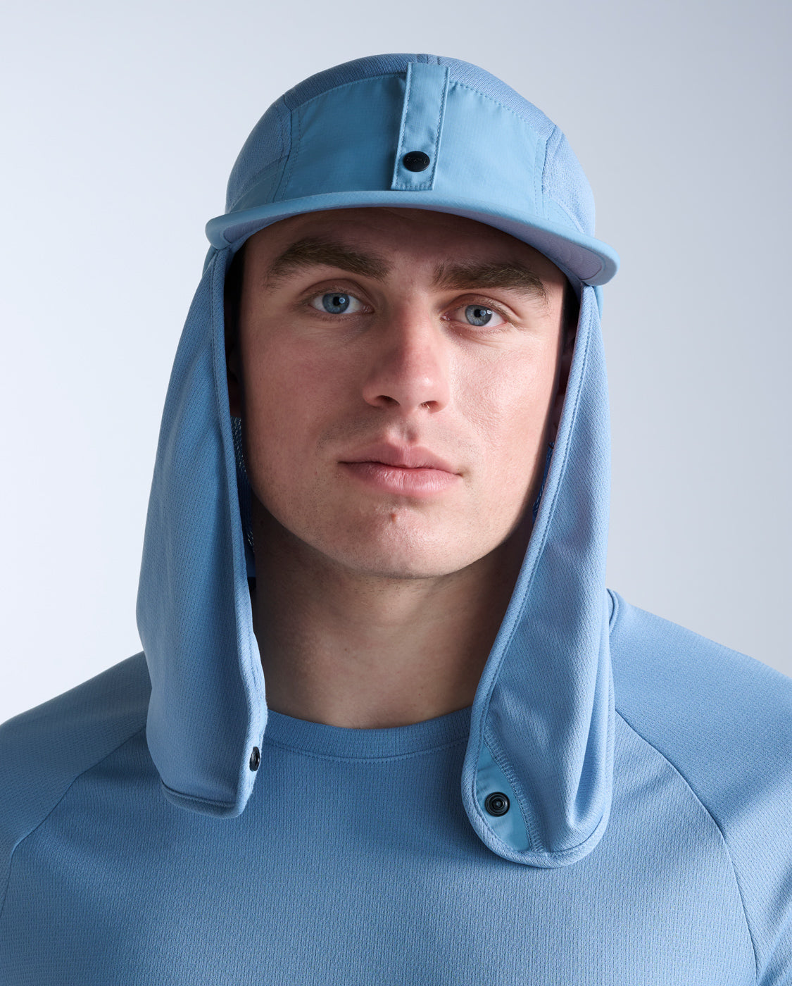 2xu-trail-legionnaire-cap-cappello-trail-unisex-blu image 3