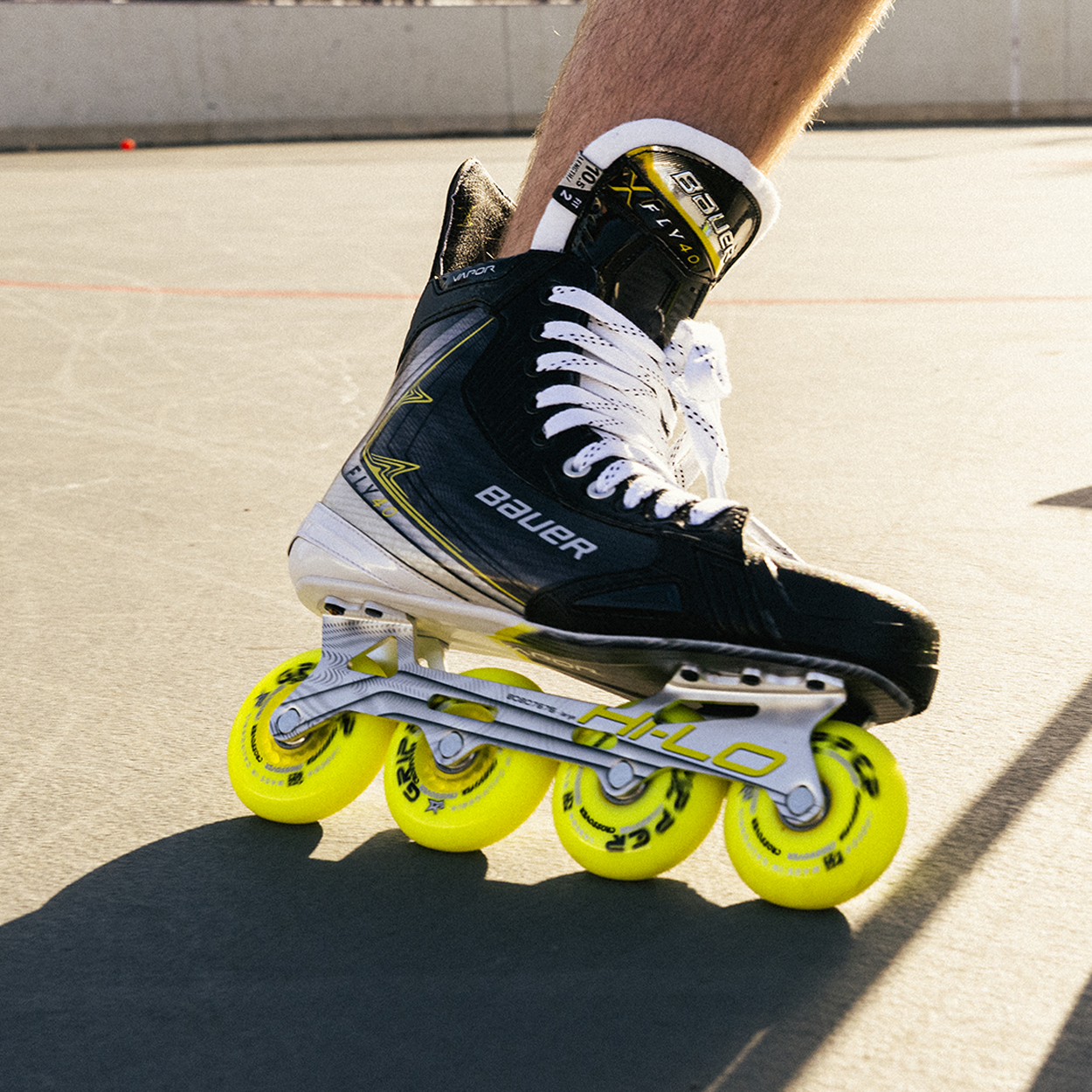 bauer-vapor-fly40-pattino-roller-hockey-intermediate image 8