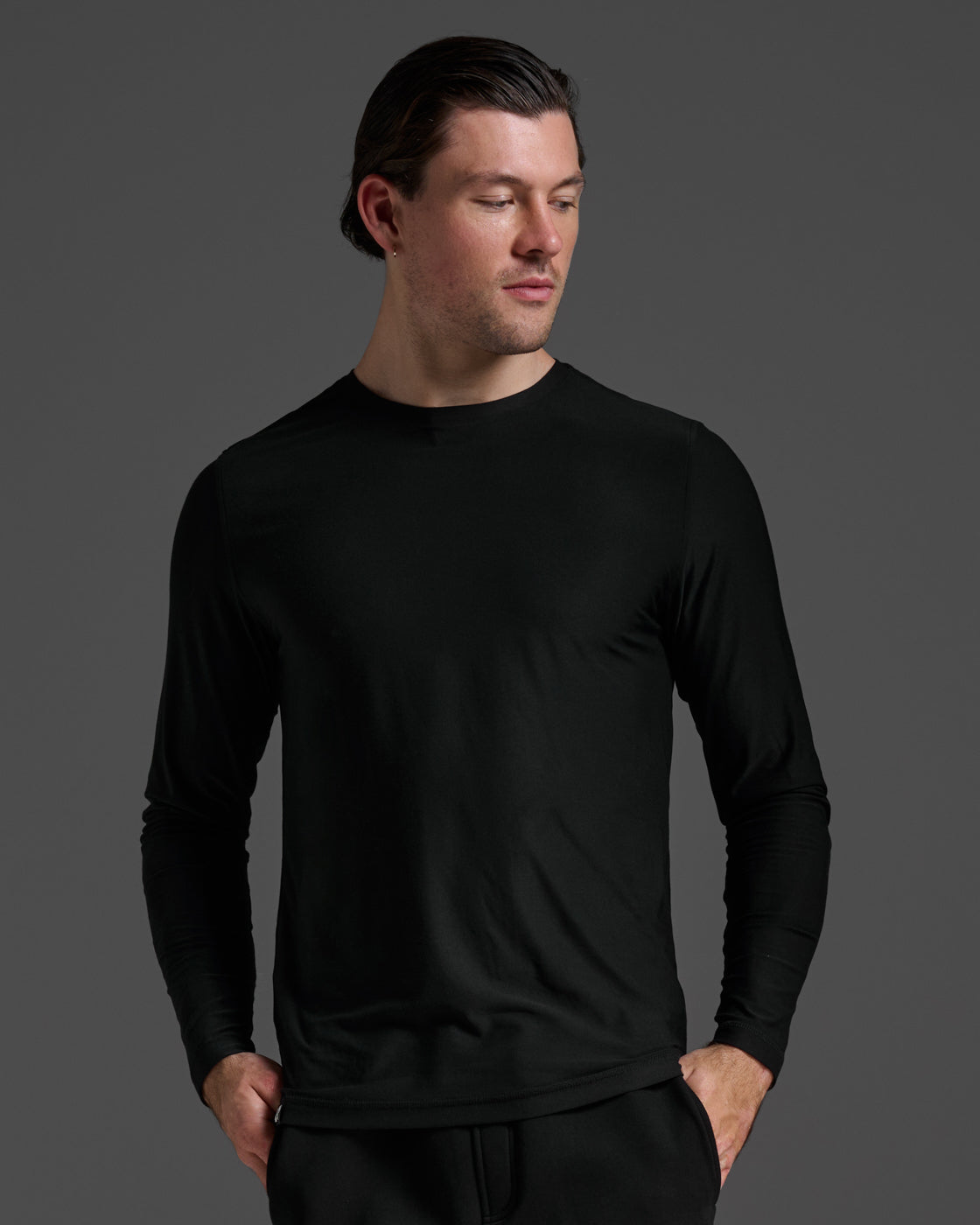 2xu-signature-long-sleeve-tee-uomo-maglia-maniche-lunghe-nera image 1