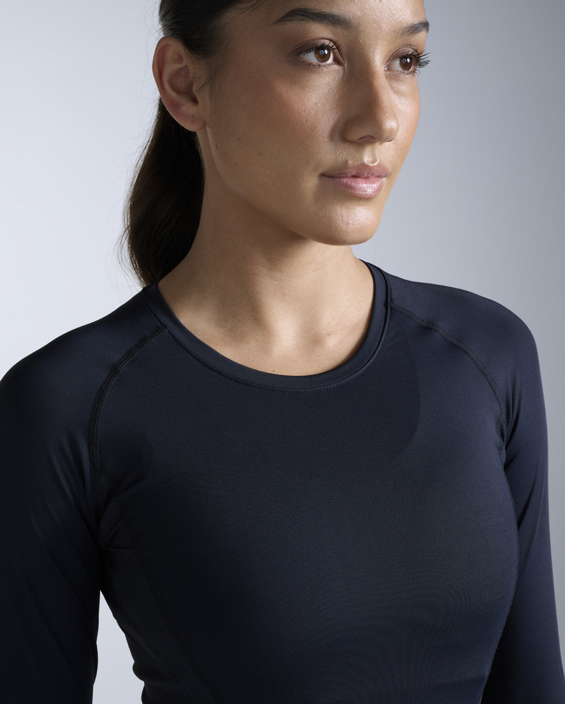 2xu-core-compression-maglia-manica-lunga-nera image 8