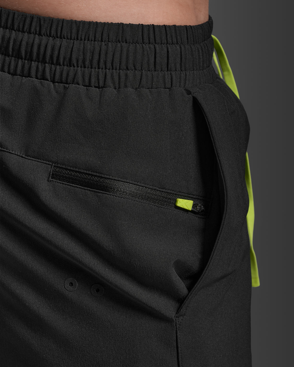2xu-aero-hybrid-swim-shorts-running-nuoto-nero image 6