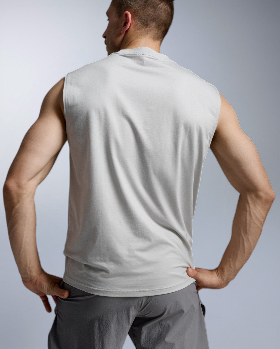 2xu-motion-oversized-tencel-tank-uomo-grigia image 2
