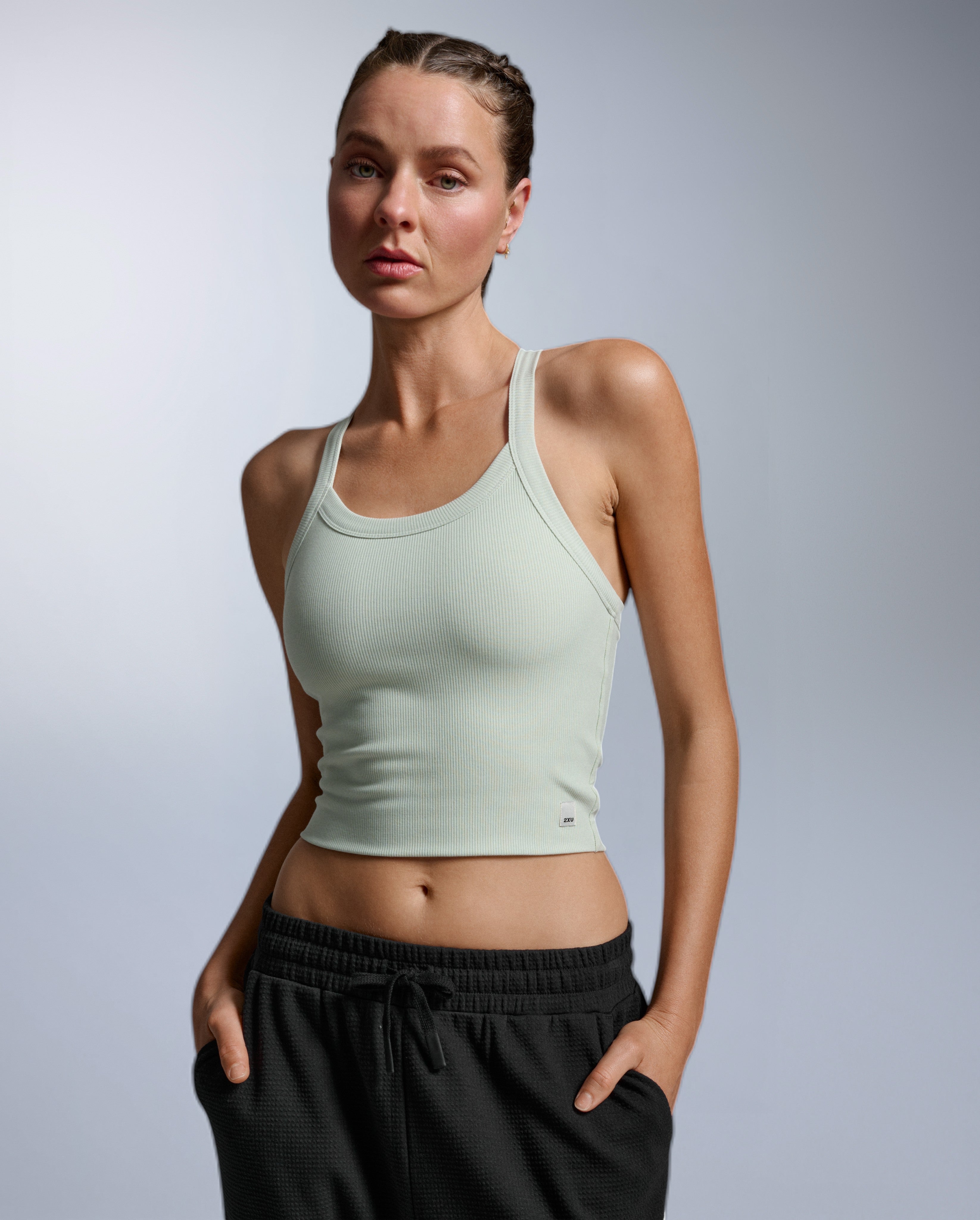2xu-fluid-tencel-ribbed-crop-singlet-donna-verde image 1