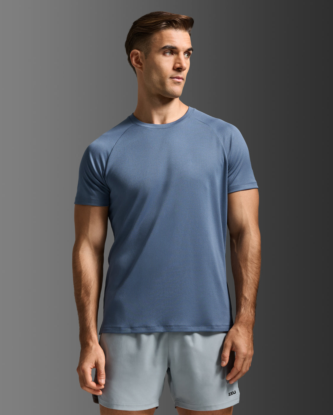 2xu-aero-tee-slim-uomo-maglia-running-blu-traspirante image 2