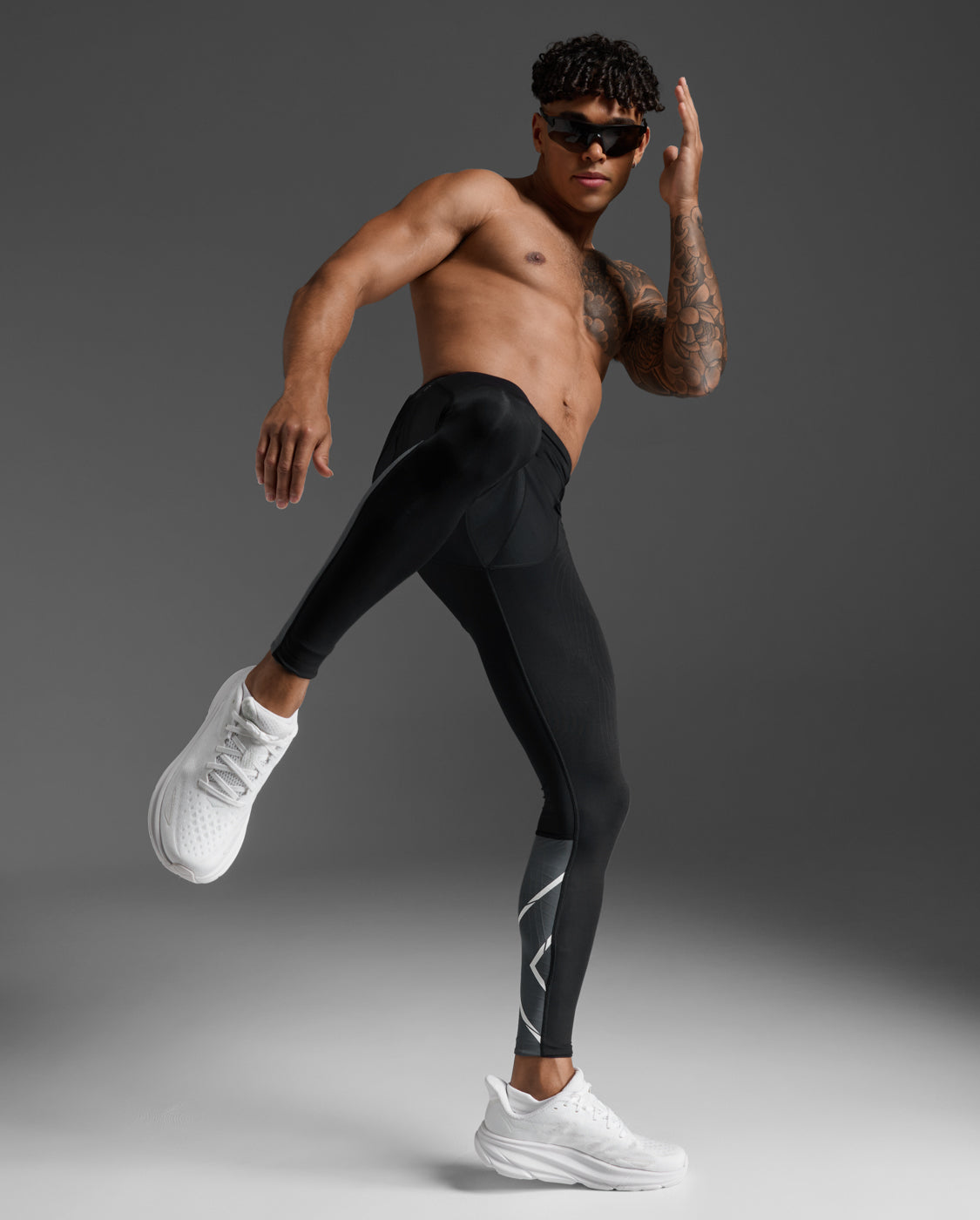 2xu-light-speed-react-compression-tights-leggings-running-neri image 6