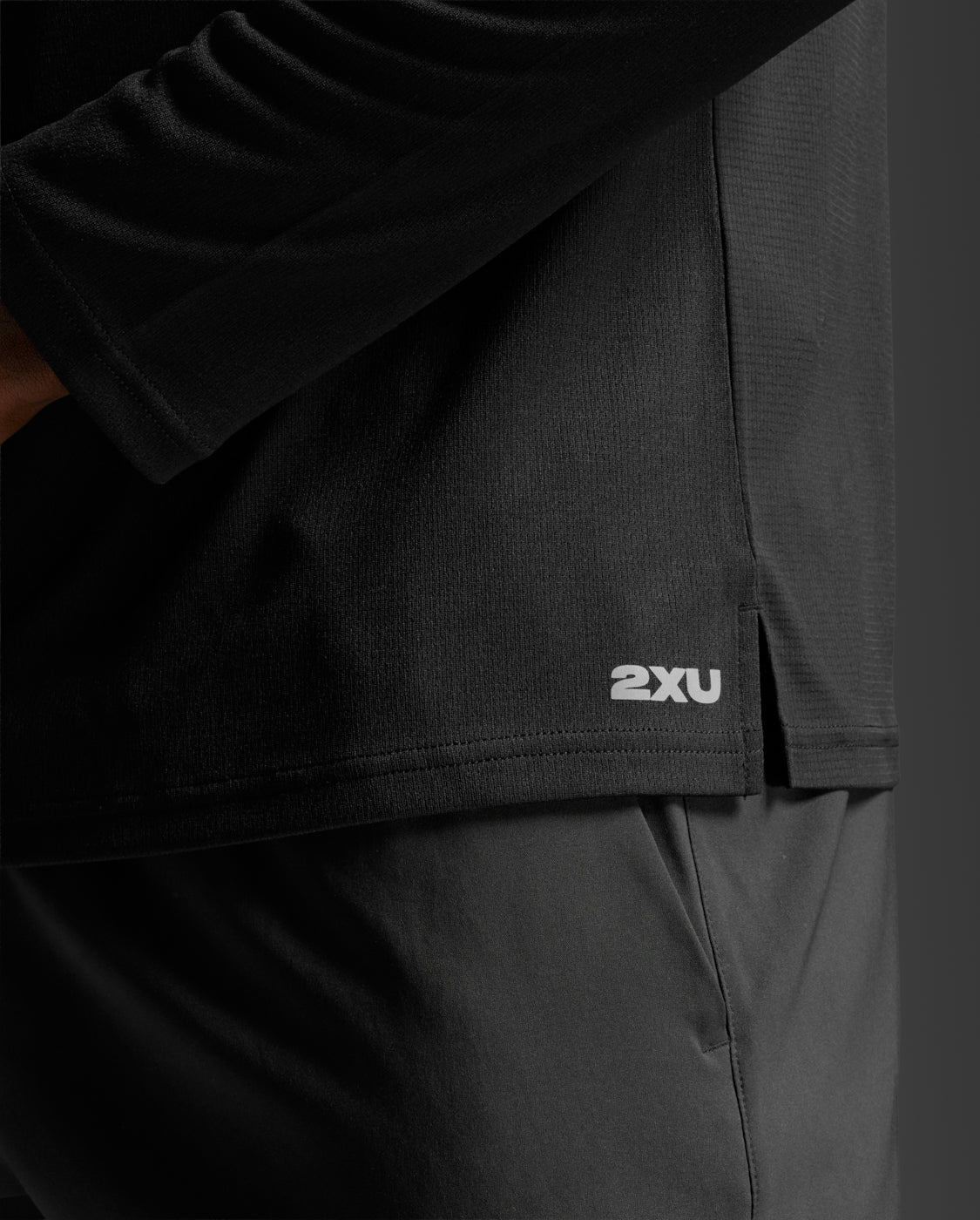 2xu-aero-long-sleeve-maglia-running-nero-2 image 7