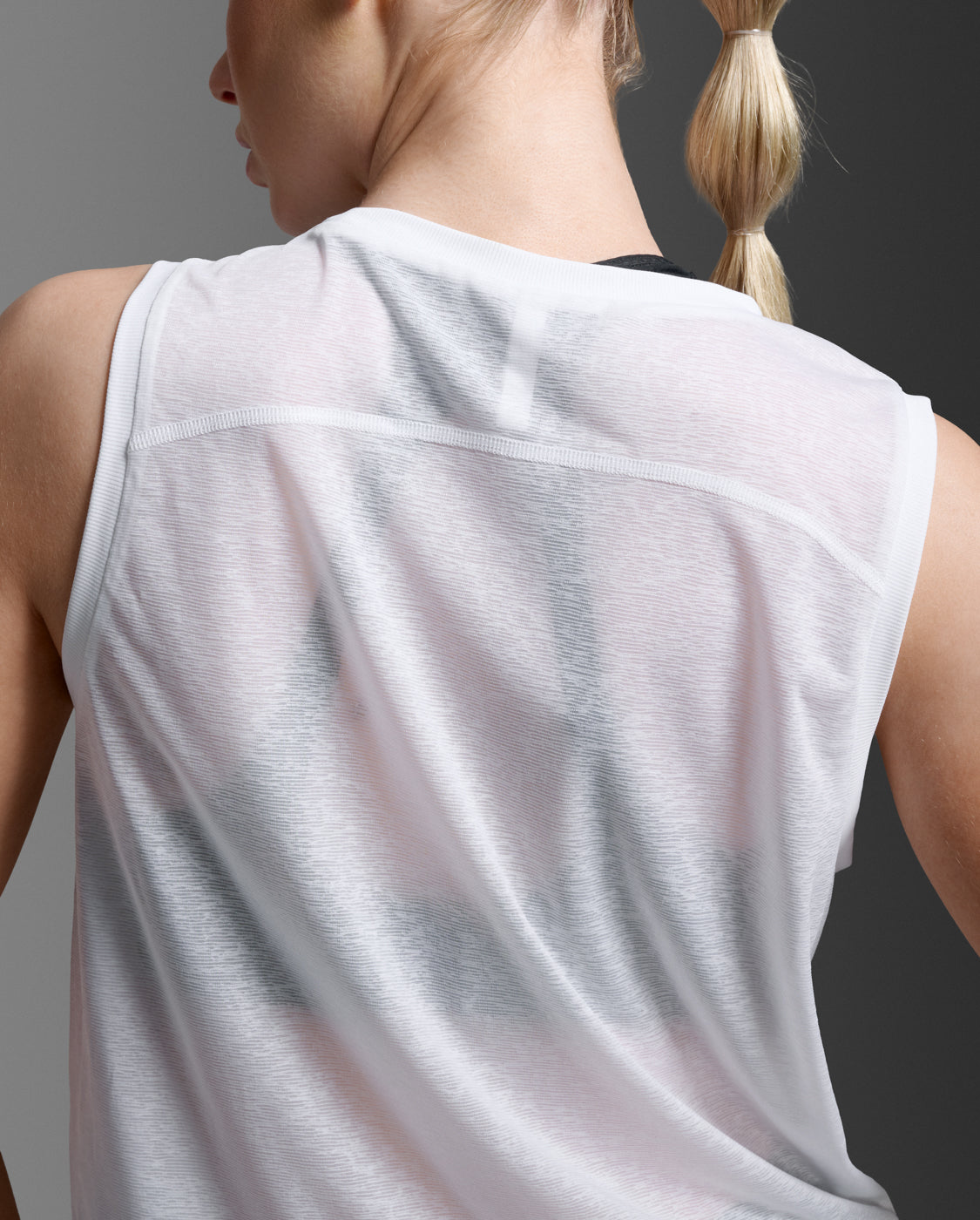 2xu-relight-crop-tank-donna-top-training-bianco-ultraleggero image 8