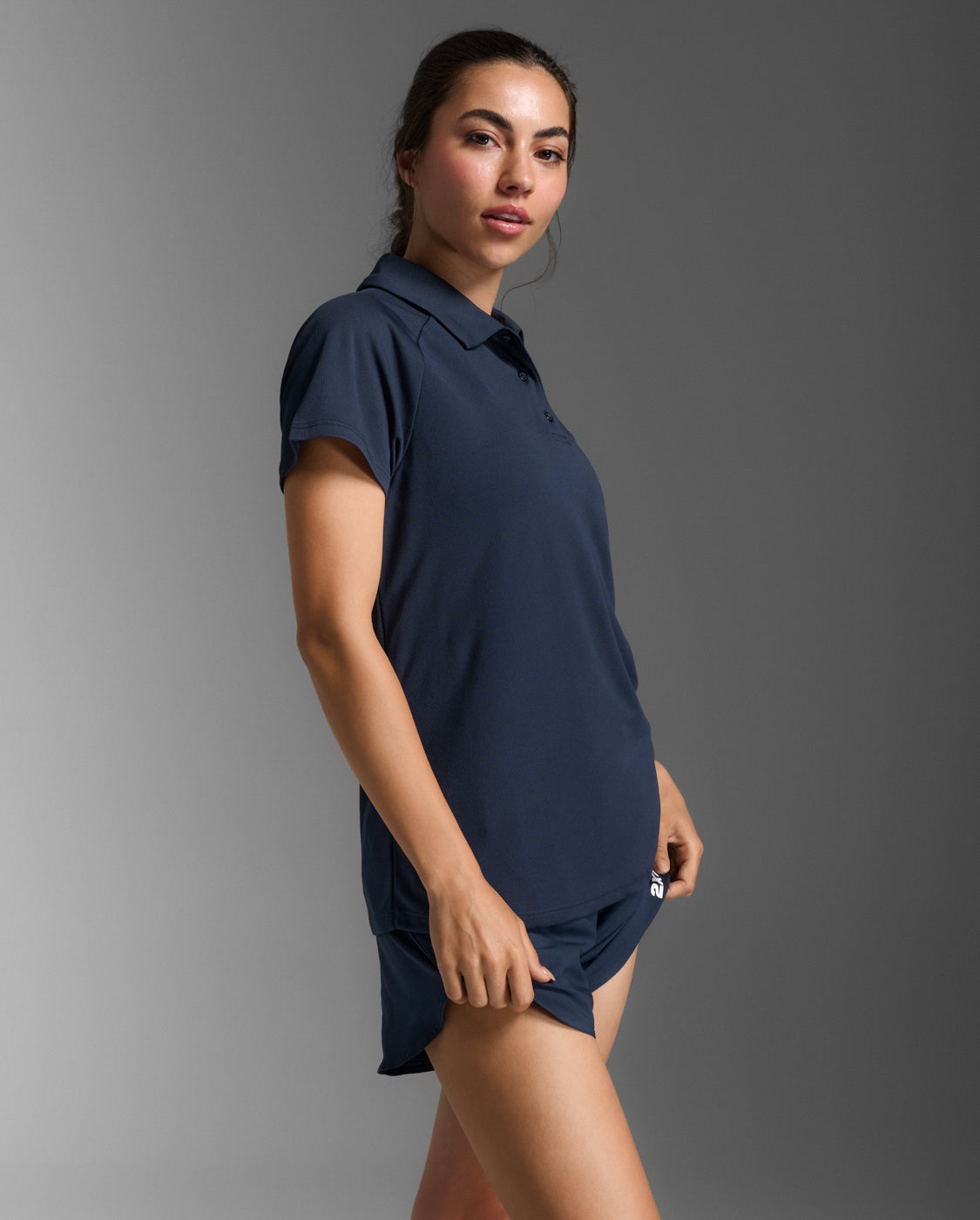 2xu-aspire-polo-donna image 3