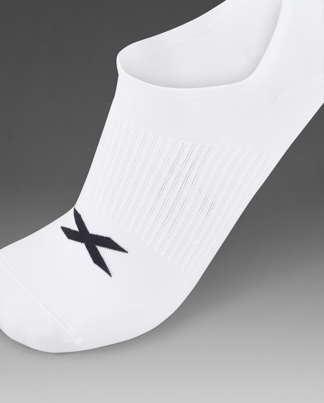 2xu-vectr-invisible-socks-3-pack-calzini-unisex-bianco image 3