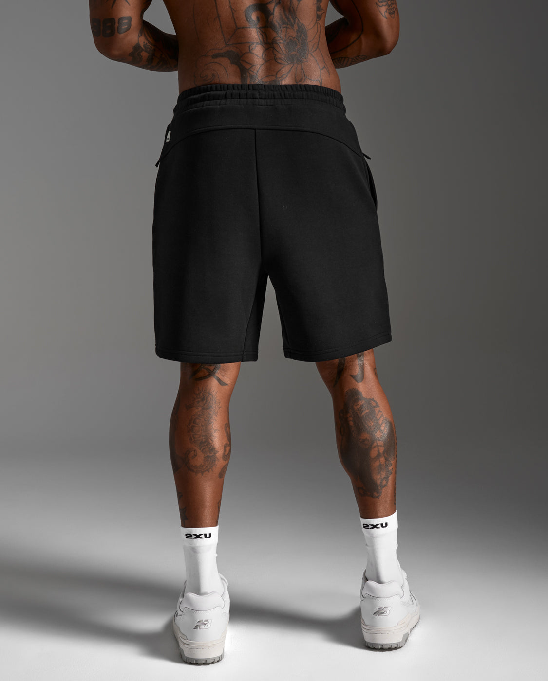 2xu-commute-smooth-spacer-shorts-everyday-nero image 8