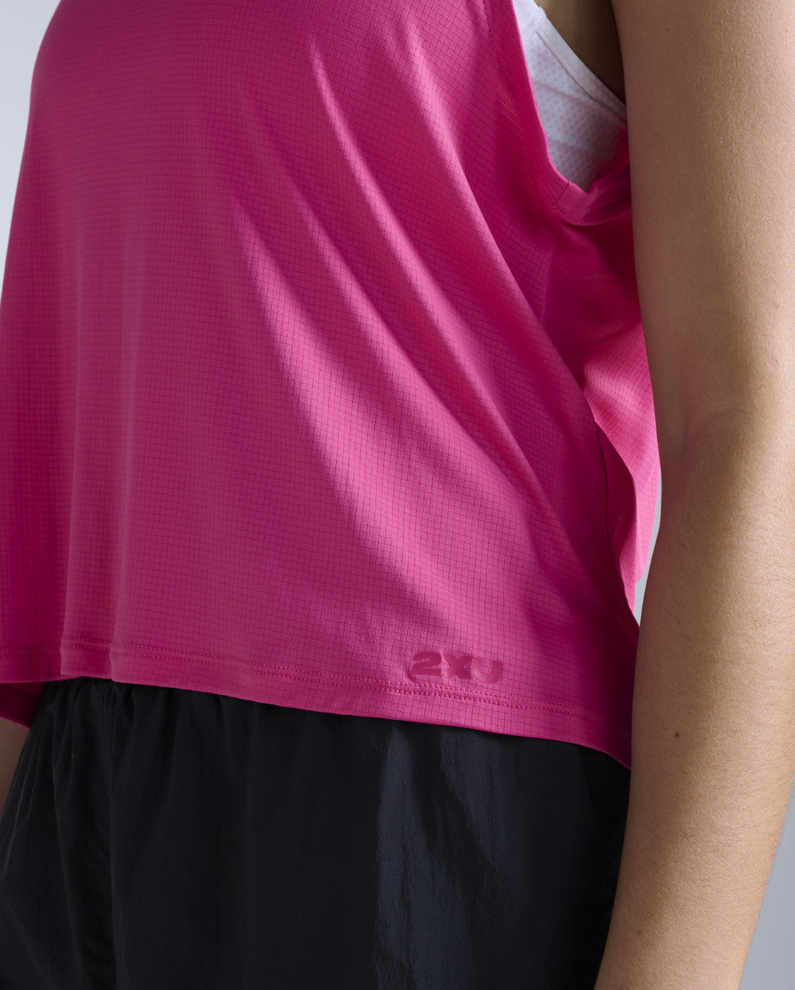 2xu-aero-trail-tank-canotta-trail-running-donna-rosa-upf-50 image 7