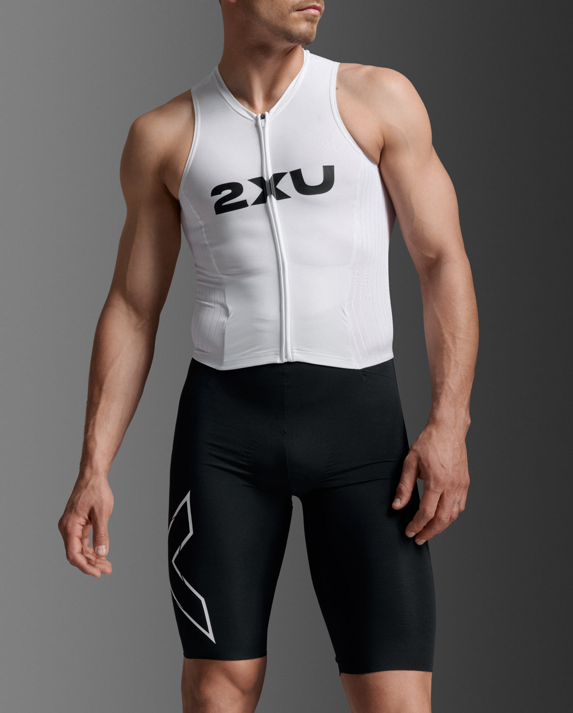 2xu-light-speed-react-trisuit-uomo-a-maniche-corte image 4