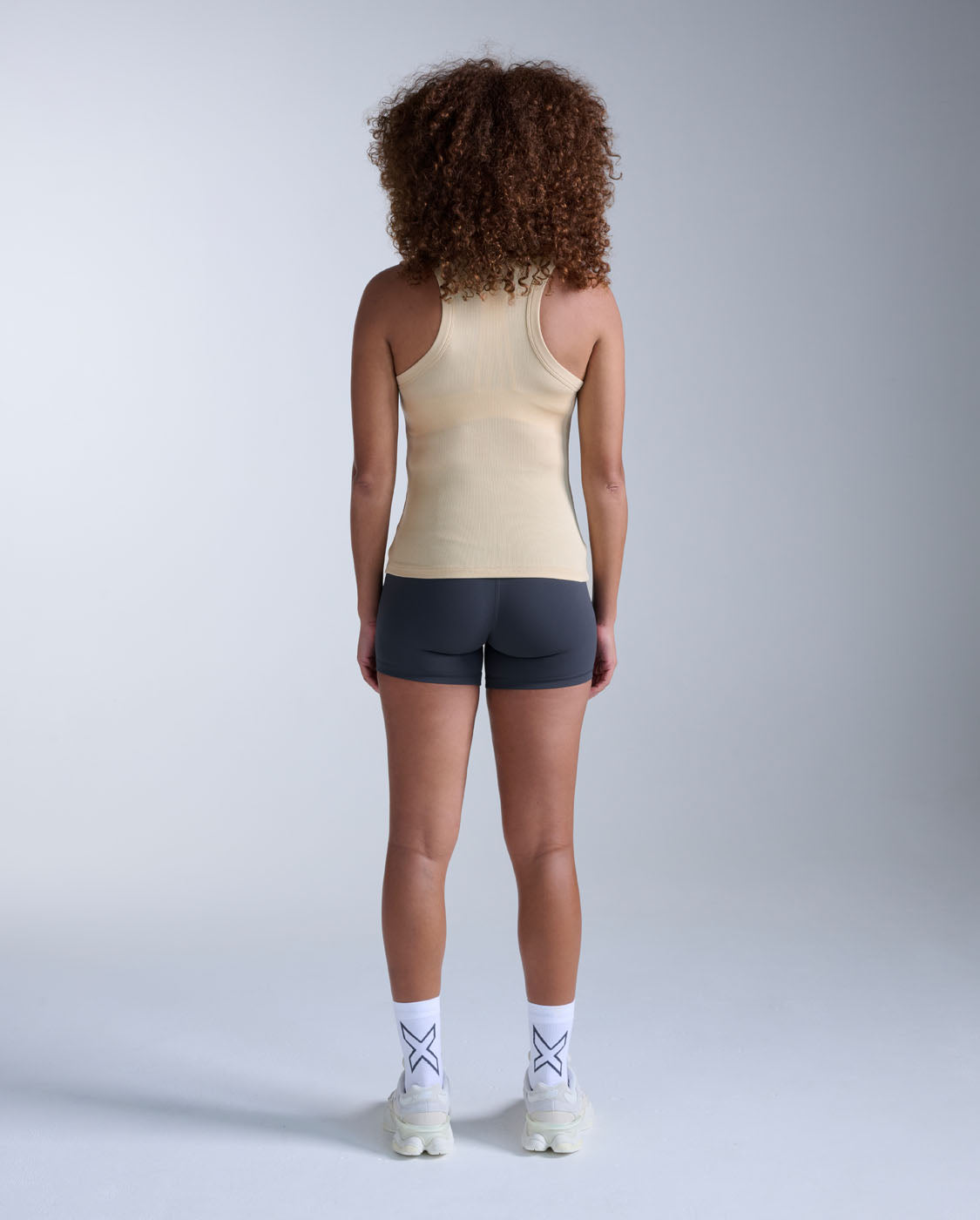 2xu-fluid-modal-ribbed-tank-canotta-training-beige image 8