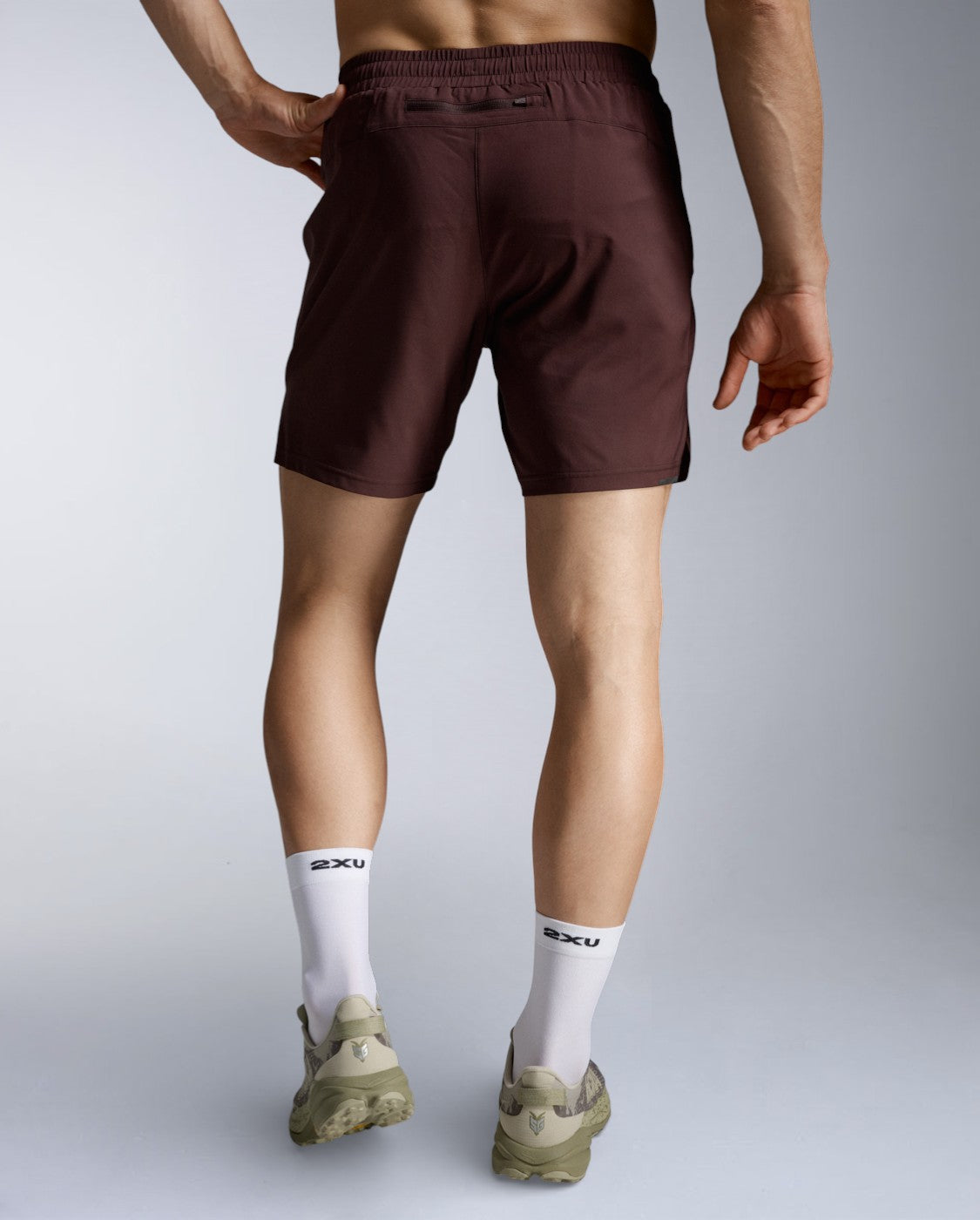 2xu-aero-shorts-7-pollici-uomo-marrone image 3