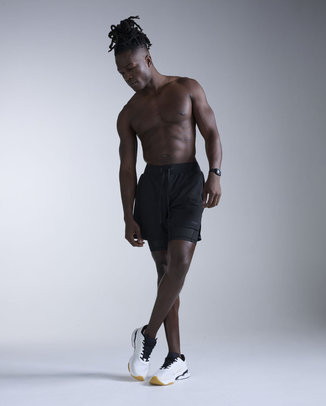 2xu-flex-2-in-1-5-inch-shorts-pantaloncini-training-uomo-nero image 3