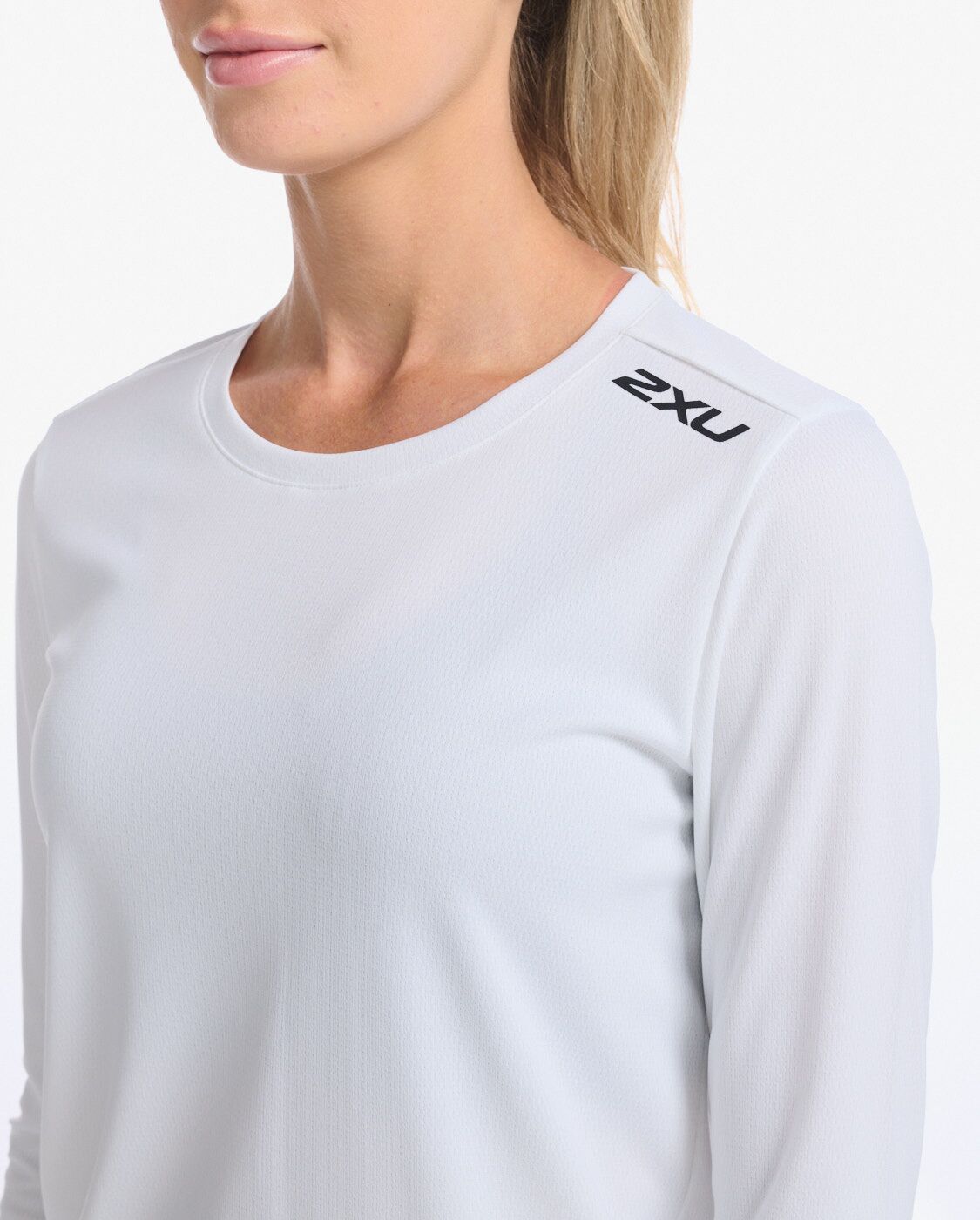 2xu-aspire-manica-lunga-donna-maglia-training-bianca image 5