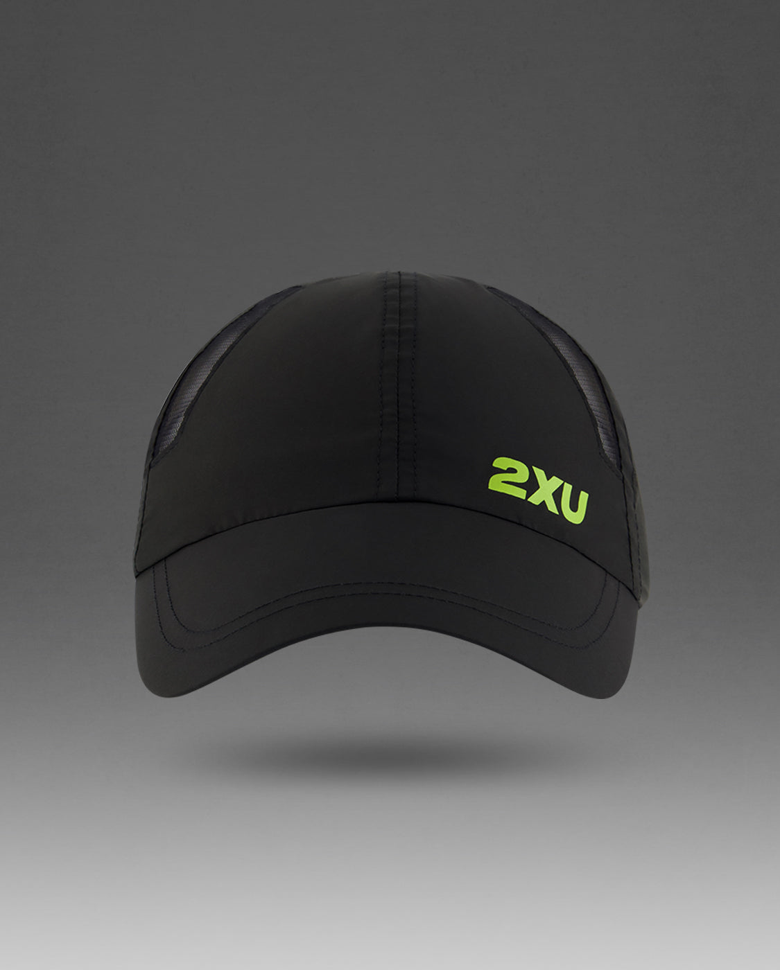 2xu-run-cap-cappellino-running-unisex-nero-giallo image 2