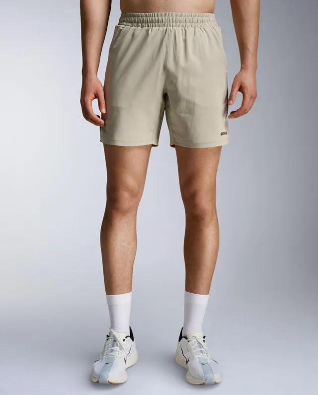 2xu-aero-7-inch-shorts-da-running-uomo-beige image 1