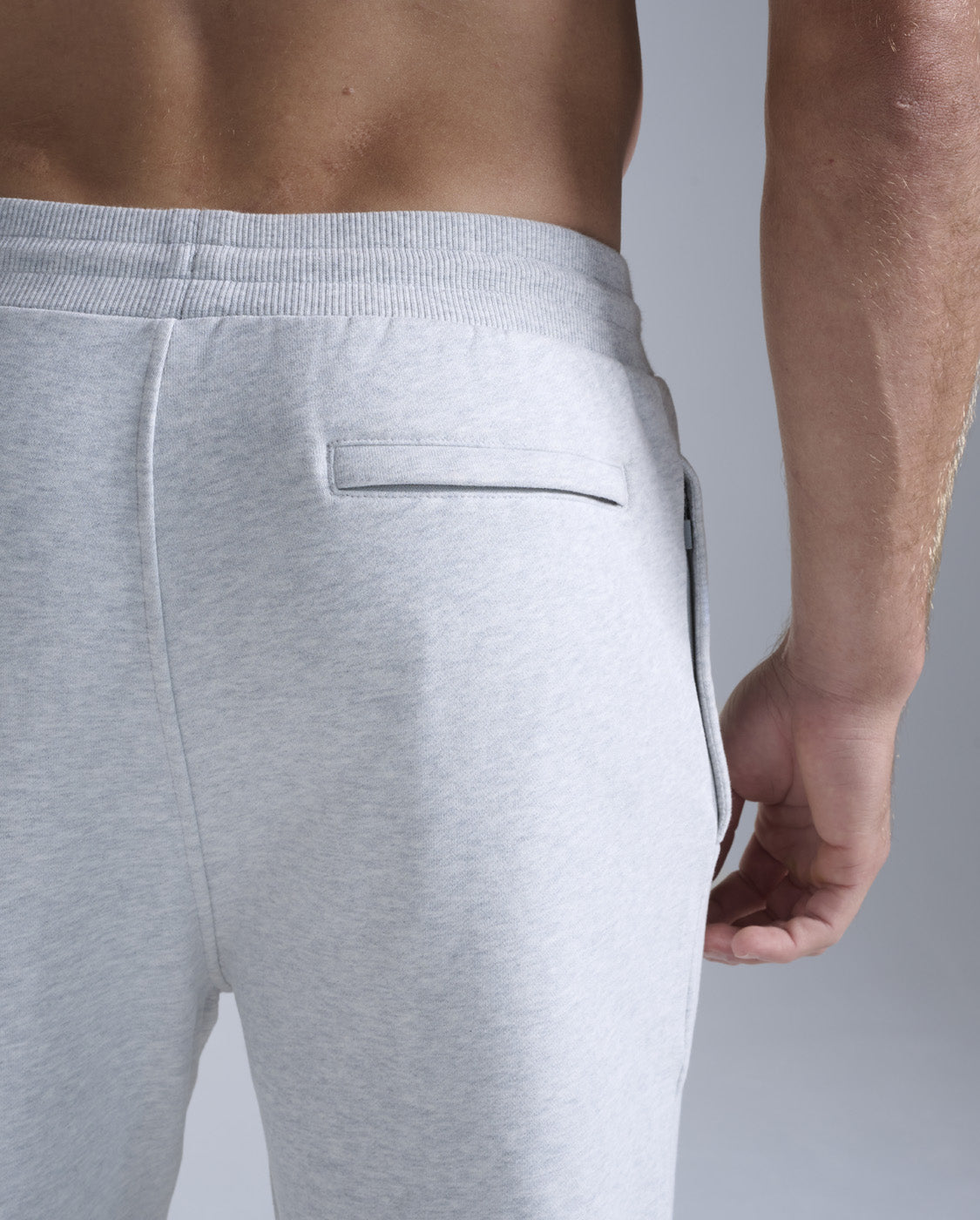 2xu-ez-straight-leg-organic-cotton-trackpants-grigio-pantaloni-tuta-uomo image 7