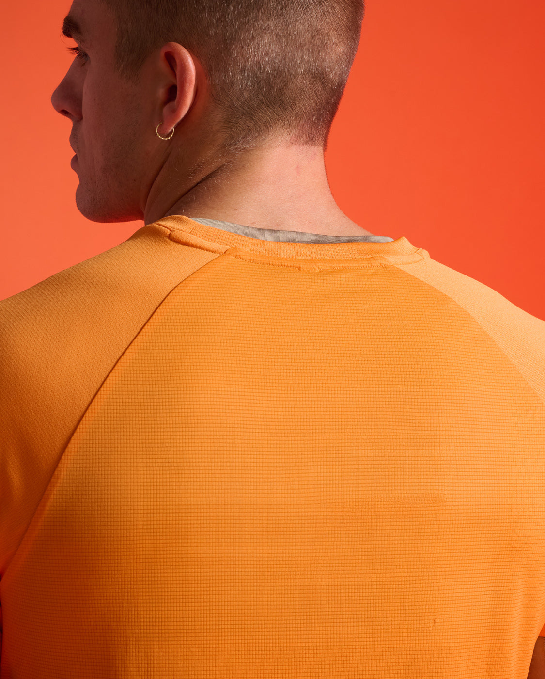 2xu-aero-tee-arancione-maglia-running-slim-upf-50 image 8