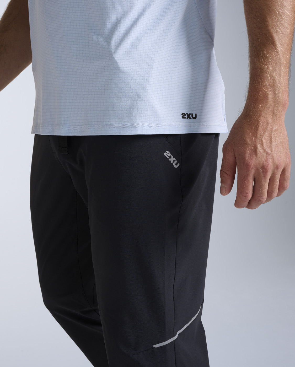 2xu-aero-trail-tank-uomo-canotta-trail-blu image 7