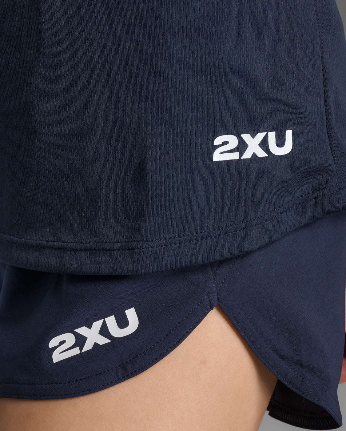 2xu-aspire-singlet-donna-top-midnight image 8
