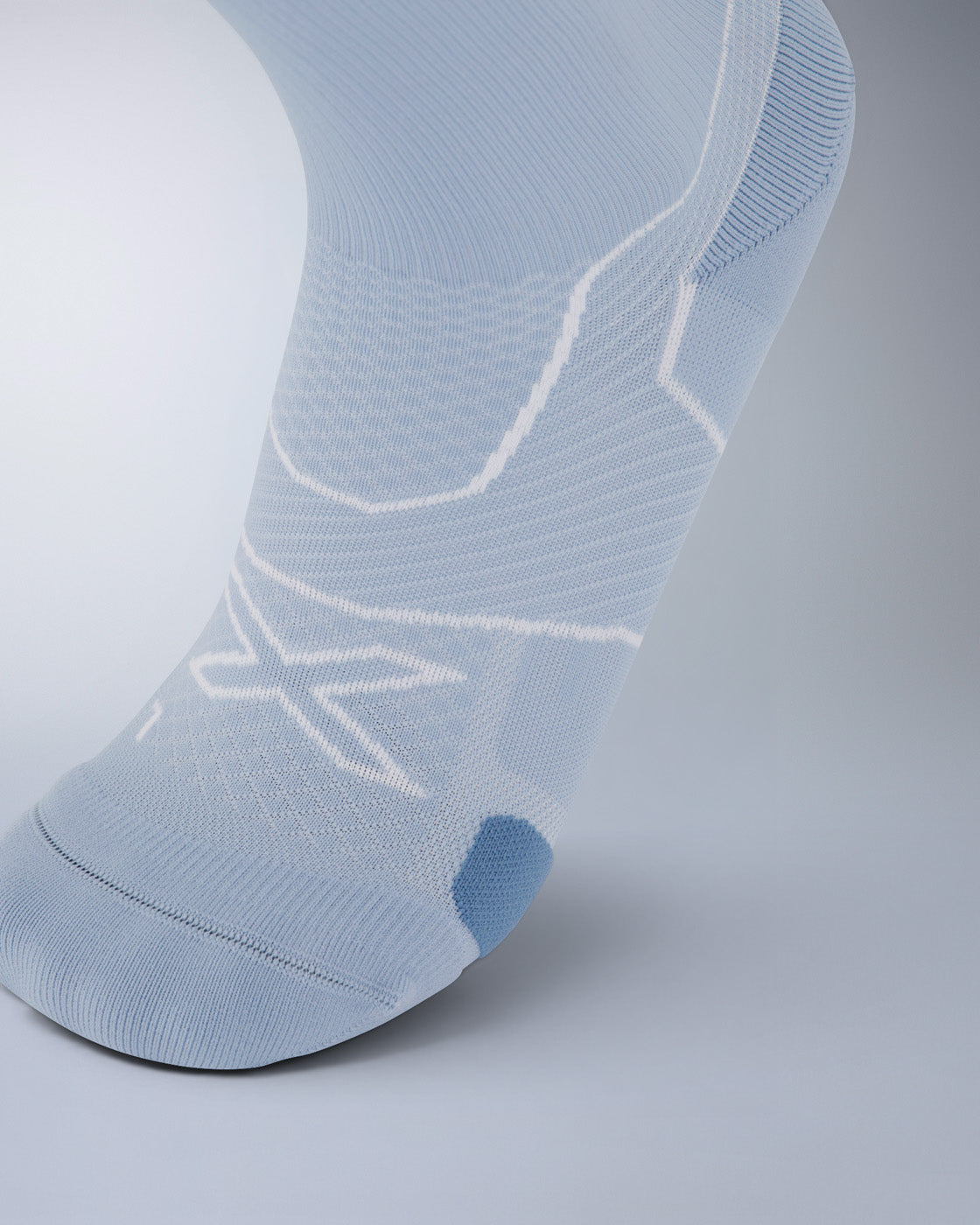 2xu-vectr-cushion-crew-socks-calze-running-compressione-azzurre image 2
