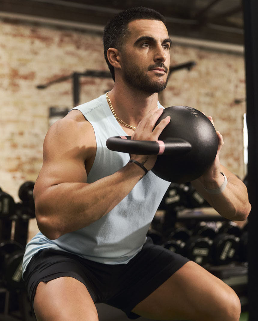 2xu-aspire-signature-tank-uomo-canotta-palestra-grigia image 2