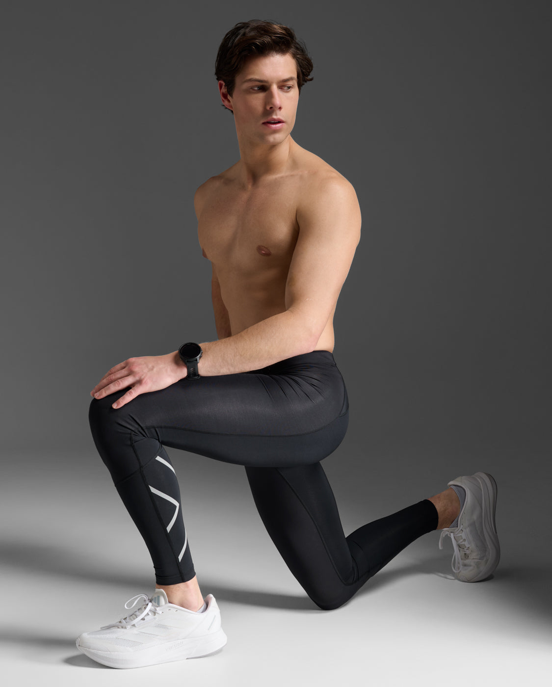 2xu-aero-compression-tights-nero-con-heiq-smart-temp image 4