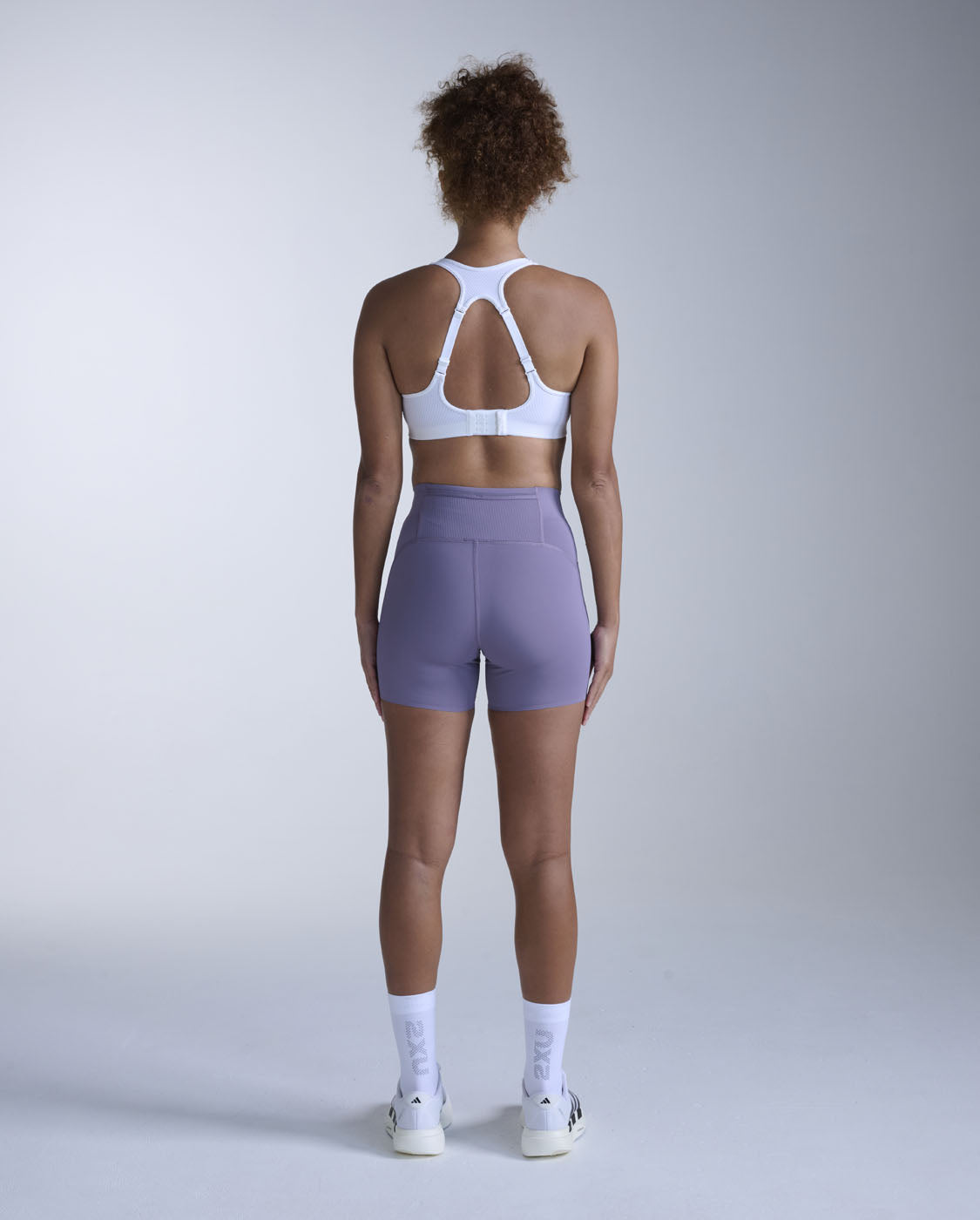 2xu-aero-mesh-hi-rise-compression-shorts-4-pollici-viola image 6