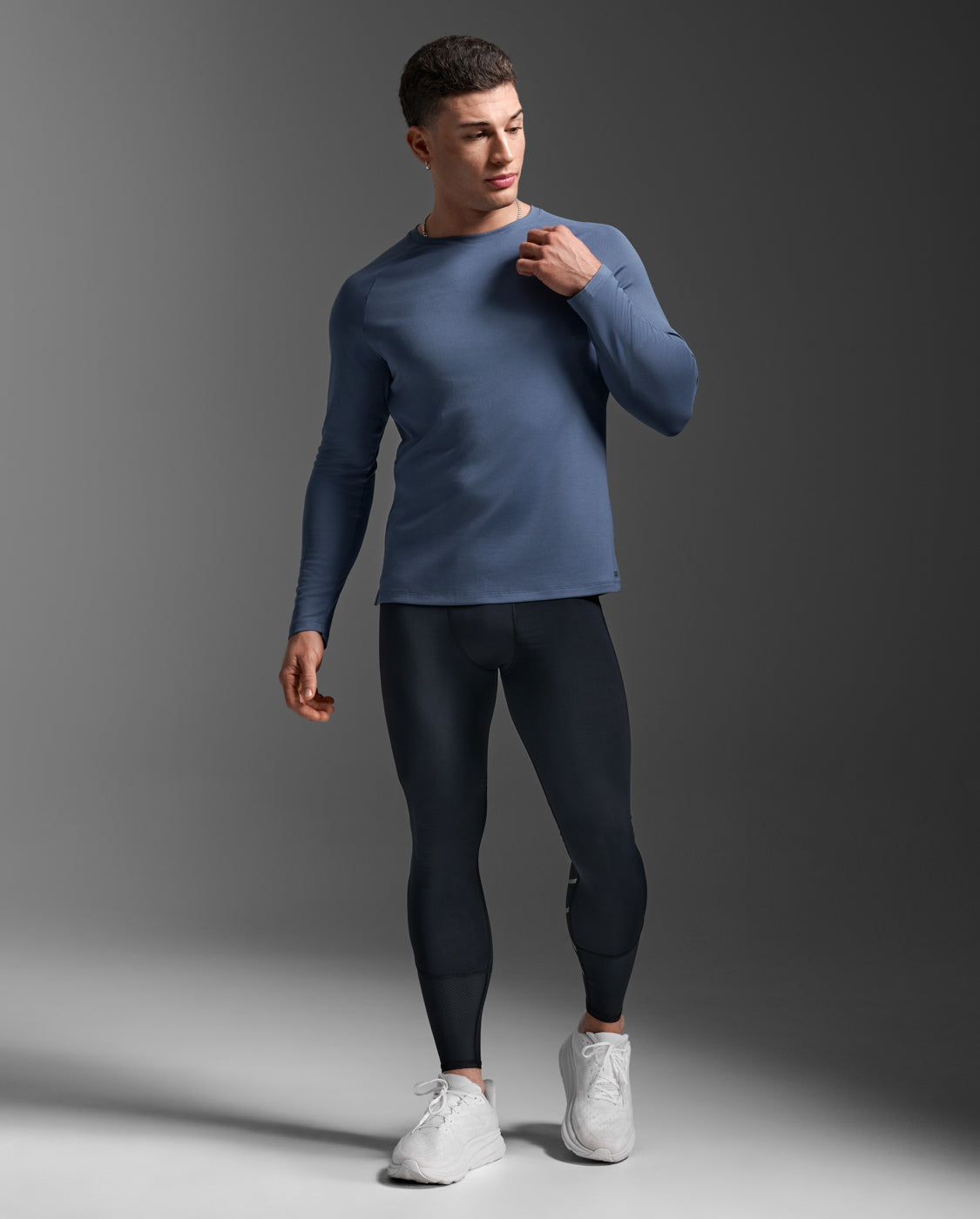 2xu-aero-long-sleeve-maglia-running-manica-lunga-blu image 2
