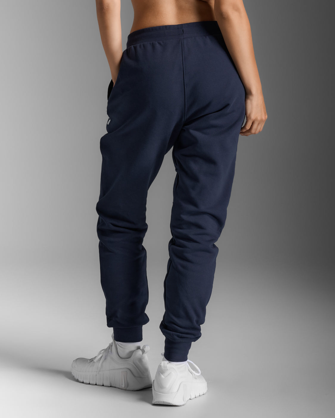 2xu-aspire-trackpants-donna-pantaloni-tuta-in-pile-spazzolato-blu-navy image 2