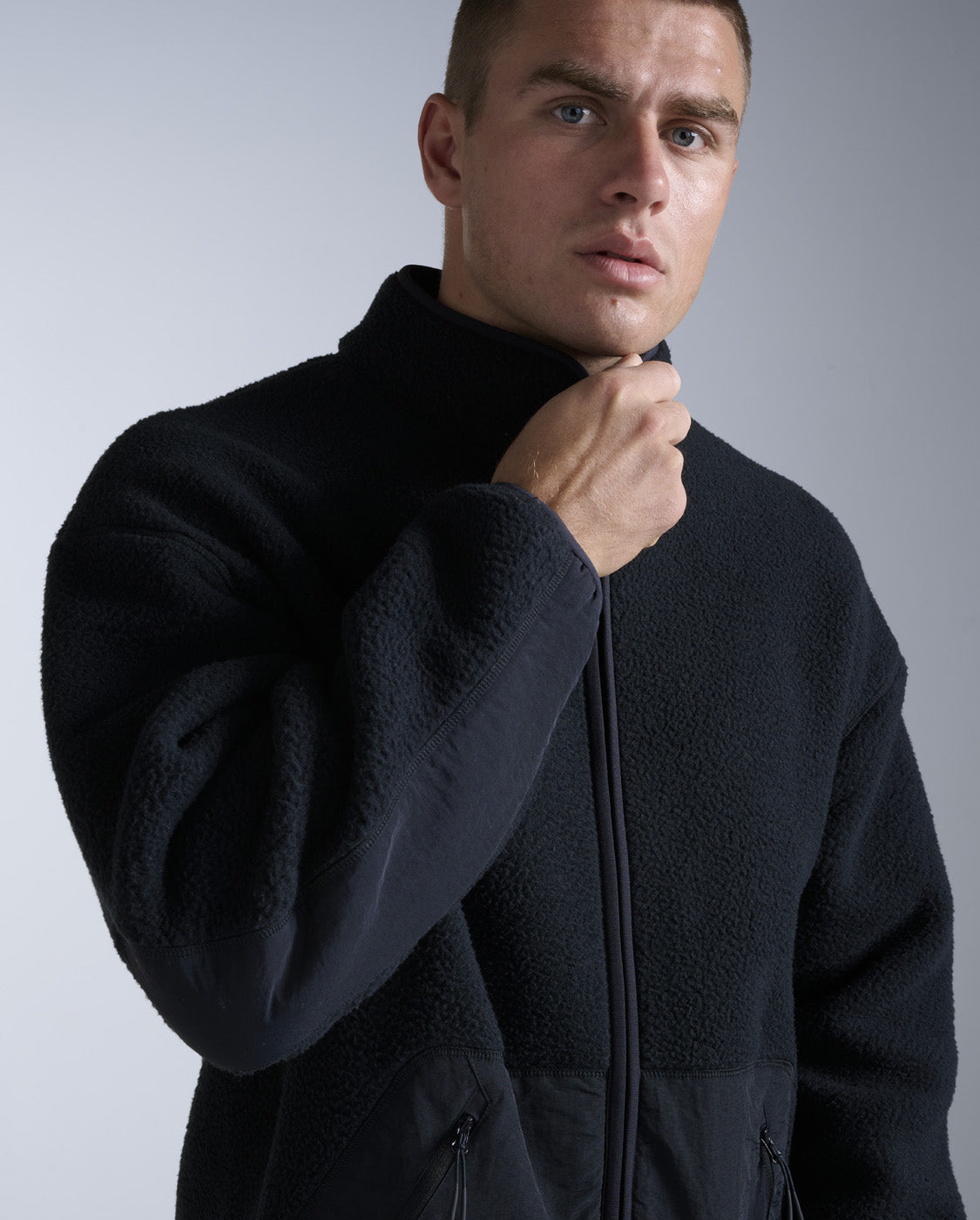 2xu-sherpa-zip-fleece-uomo-nero image 2