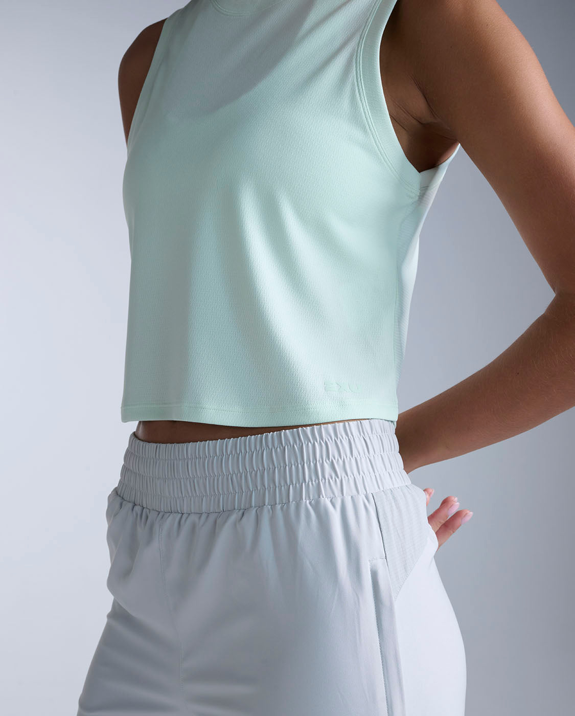 2xu-aero-mesh-crop-tank-donna-canotta-running-crop-slim-verde image 4