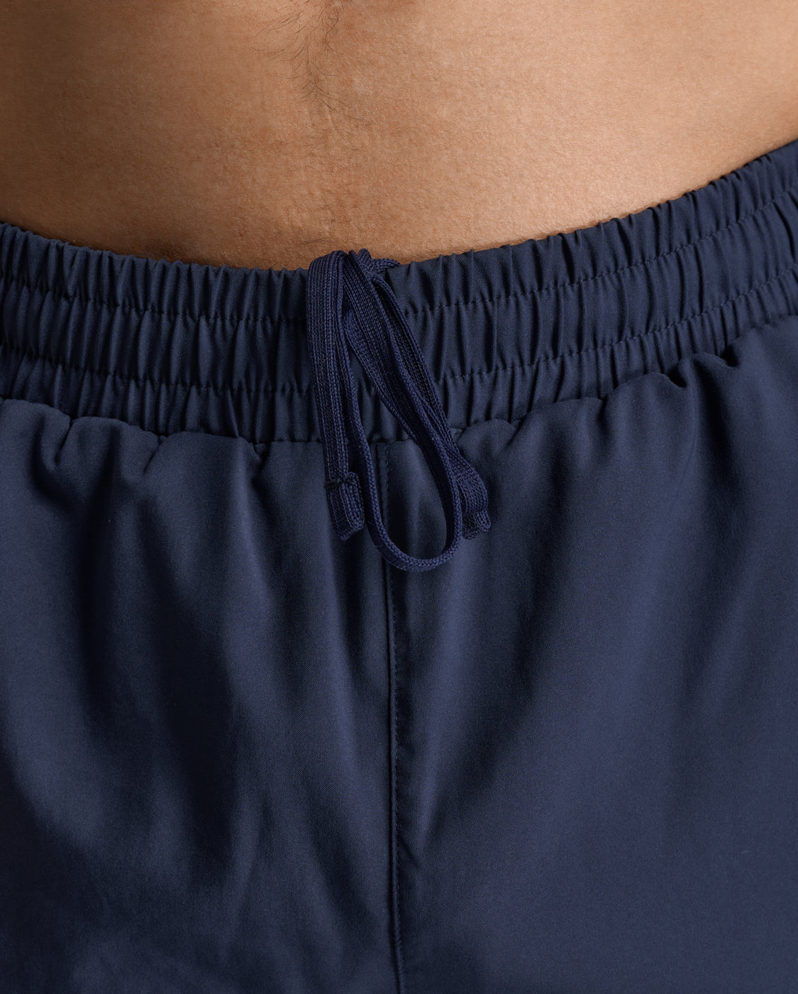 2xu-aspire-5-inch-shorts-uomo-pantaloncini-running-blu-navy image 7