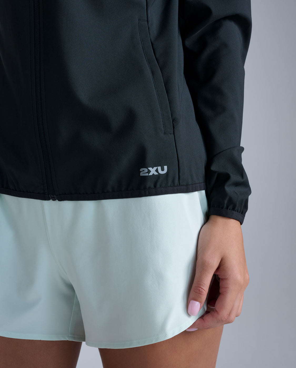 2xu-aero-jacket-donna-slim-antipioggia image 3