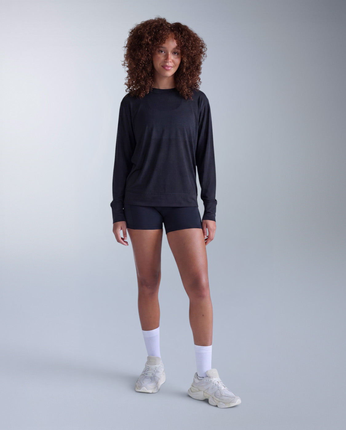 2xu-relight-maglia-manica-lunga-donna-nera image 2