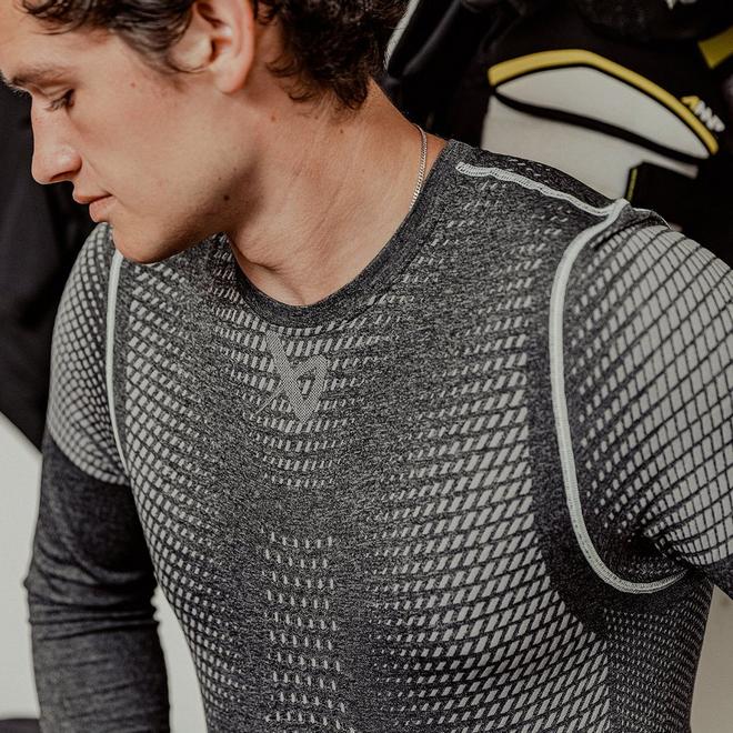bauer-elite-seamless-baselayer-maglia-termica-senior image 2