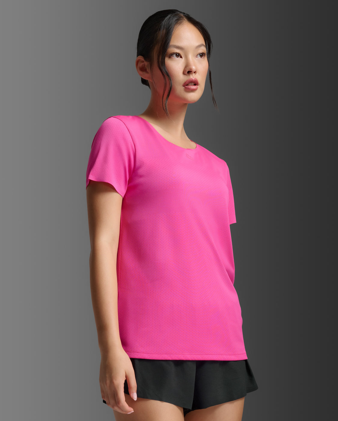 2xu-light-speed-tech-tee-donna-maglia-running-rosa image 4