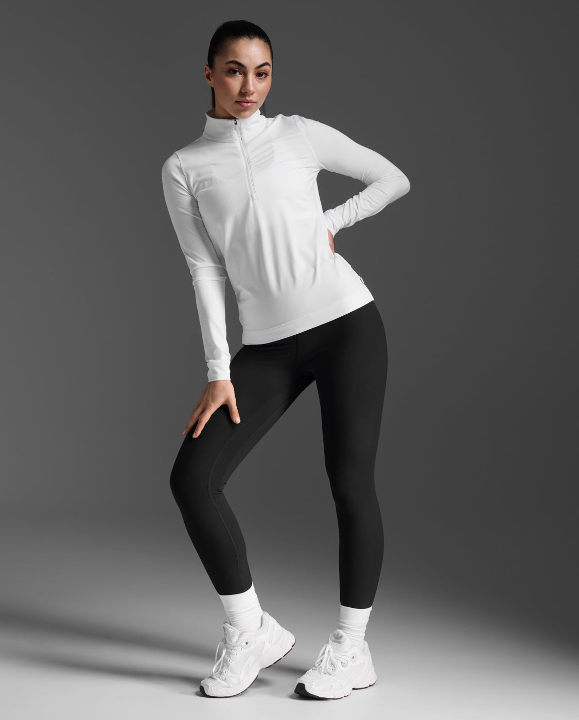 2xu-flex-1-2-zip-long-sleeve-maglia-donna-bianca-mezza-zip image 4