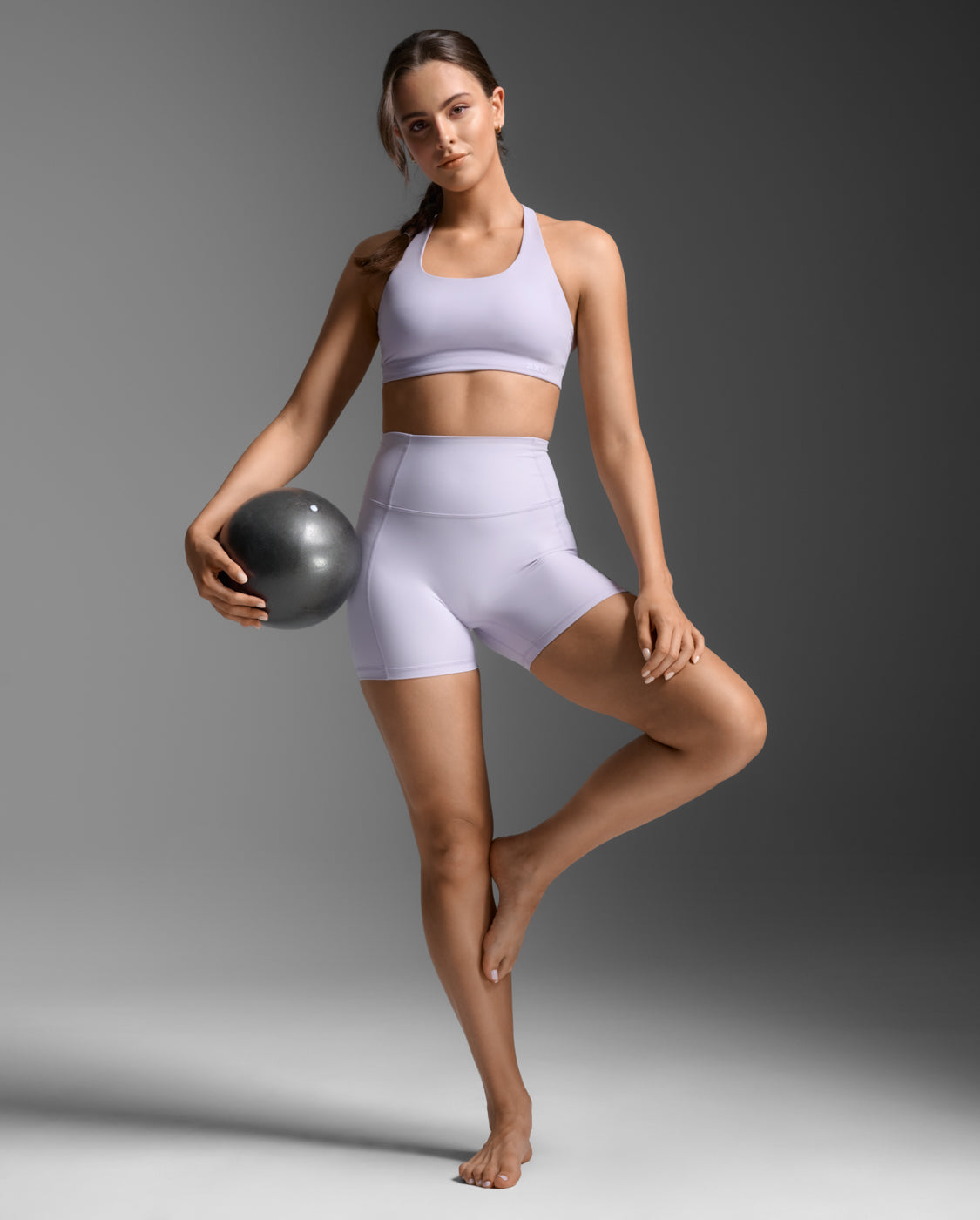 2xu-fluid-hi-rise-5-inch-shorts-shorts-training-donna-lilla image 3
