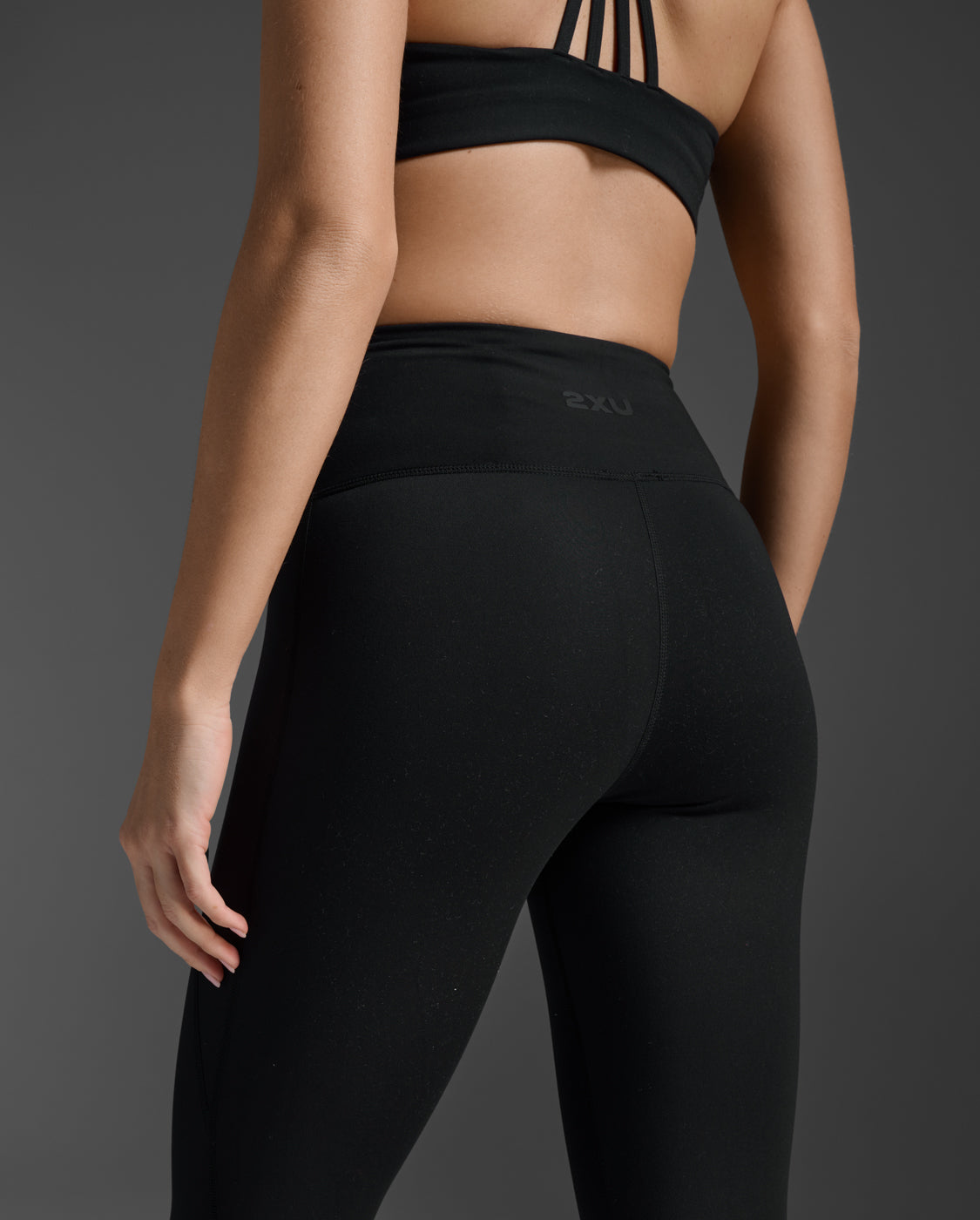 2xu-form-soft-touch-hi-rise-leggings-3-4-compressione-neri image 3