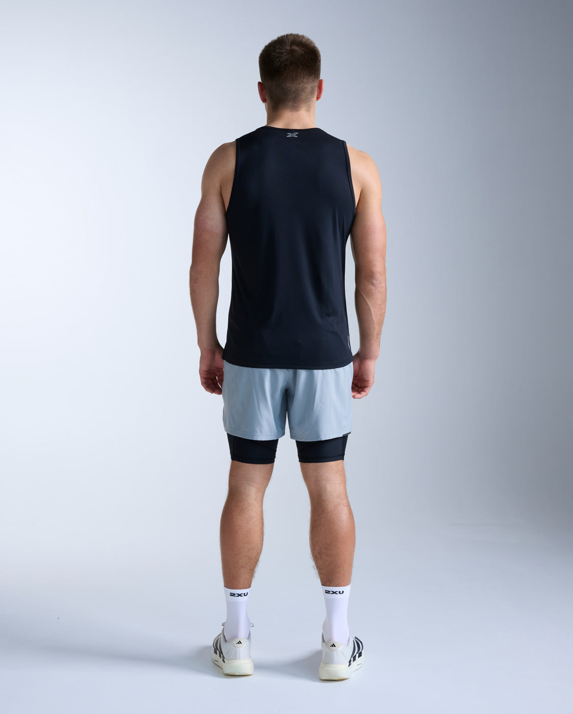 2xu-aero-canotta-running-uomo-nera-mesh-traspirante image 7