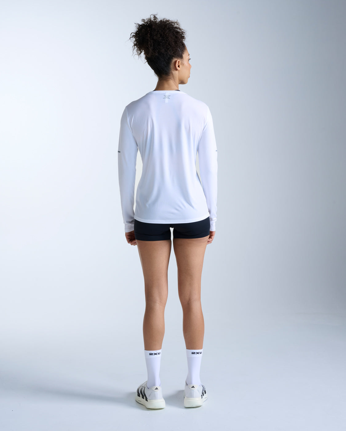 2xu-aero-long-sleeve-maglia-running-manica-lunga image 7