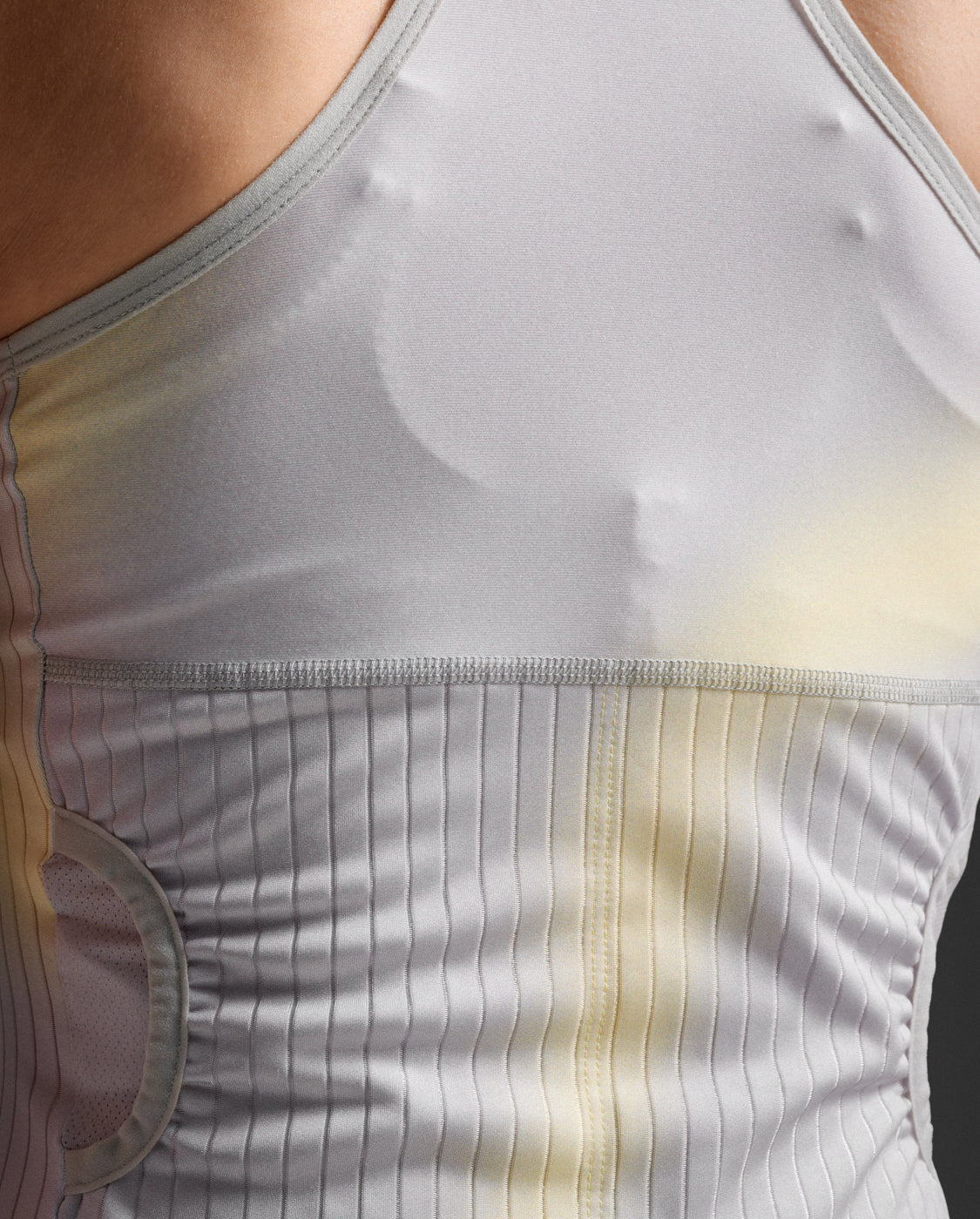 2xu-light-speed-react-trisuit-grigio-giallo image 7