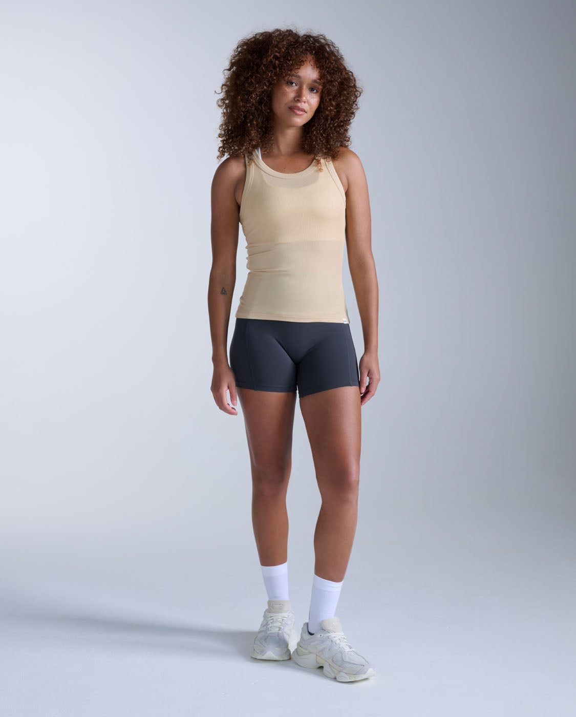 2xu-fluid-modal-ribbed-tank-canotta-training-beige image 6