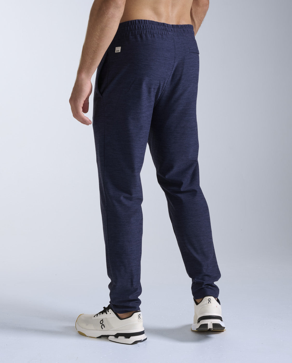 2xu-signature-jogger-pantaloni-training-blu image 2