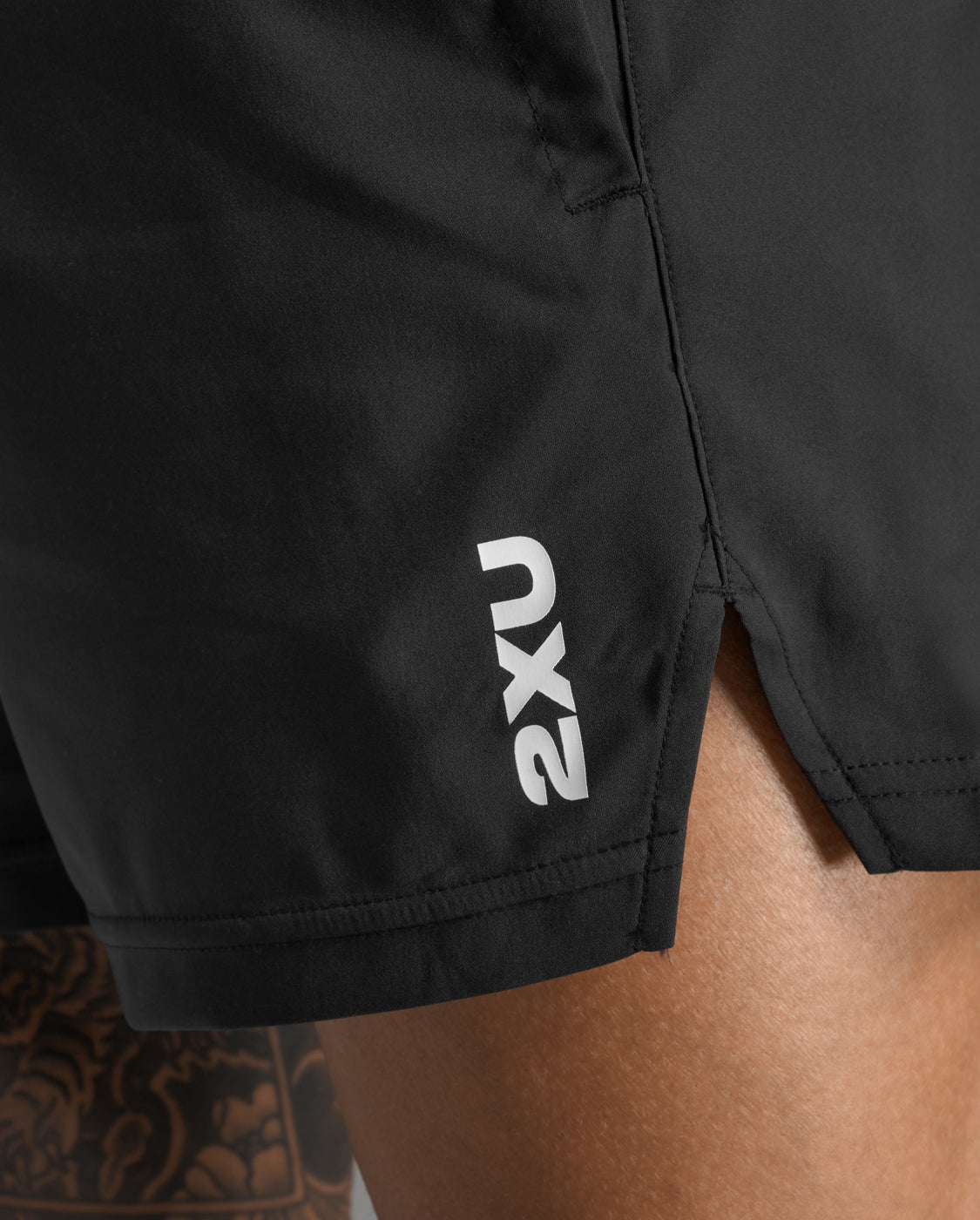 2xu-aspire-5-inch-shorts-pantaloncini-uomo-nero image 7