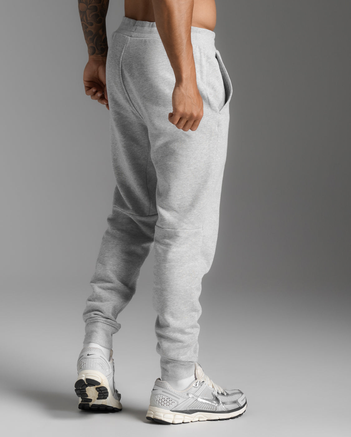 2xu-aspire-pantaloni-tuta-fleece-uomo-grigio image 5